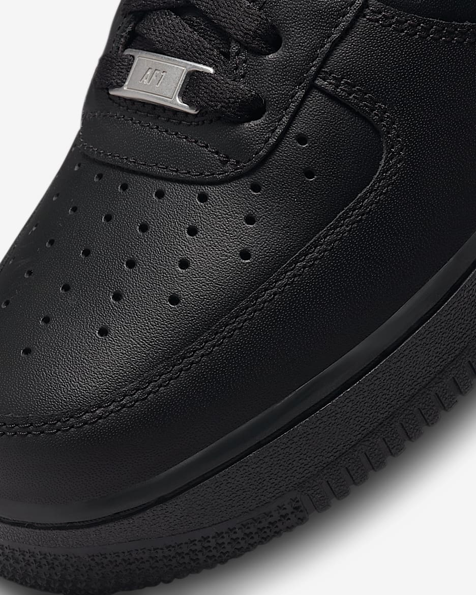 Nike Air Force 1 Triple Black