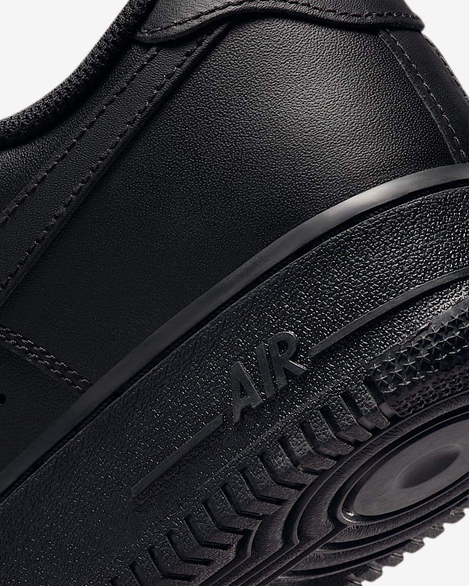 Nike Air Force 1 Triple Black