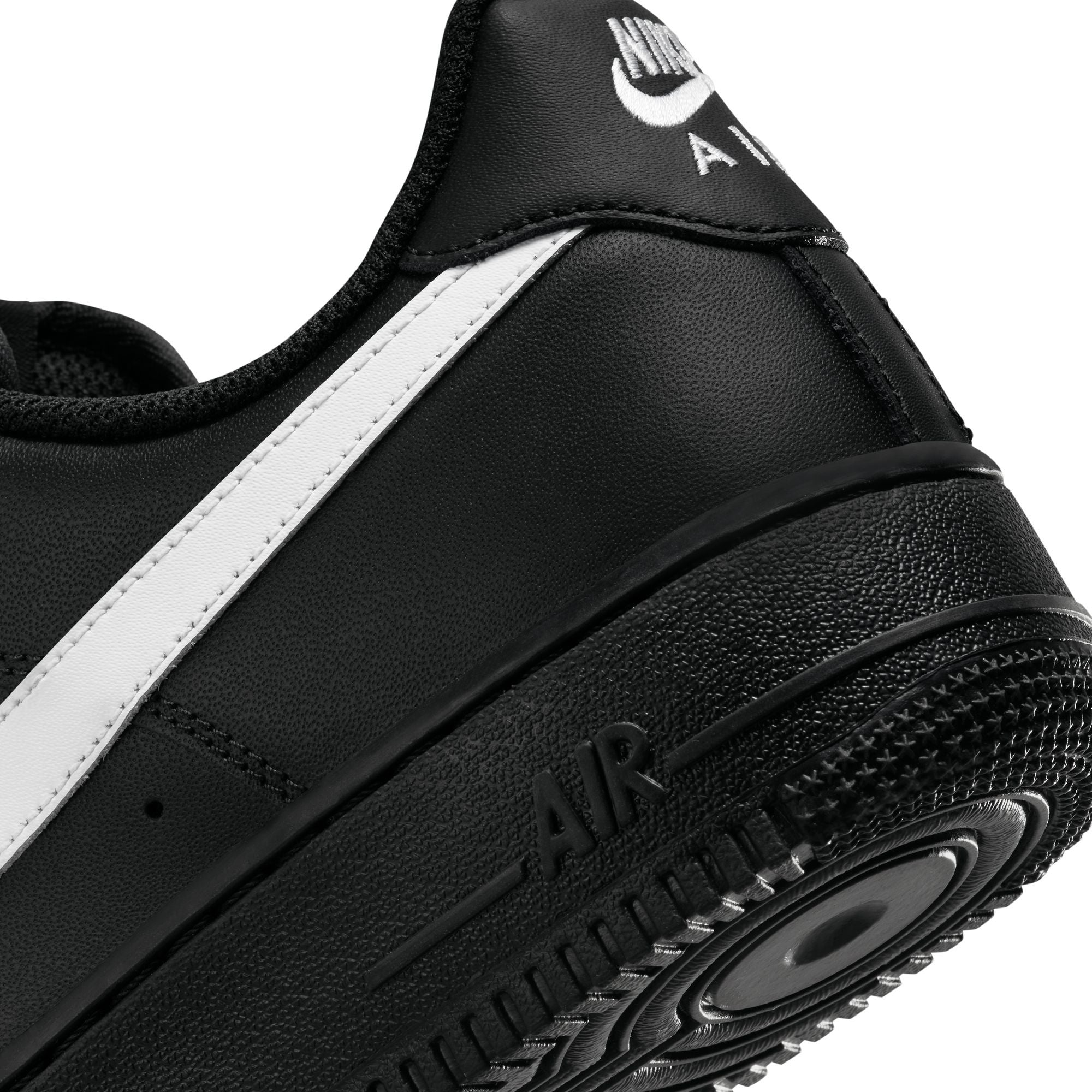 Nike Air Force 1 Low '07 Black White