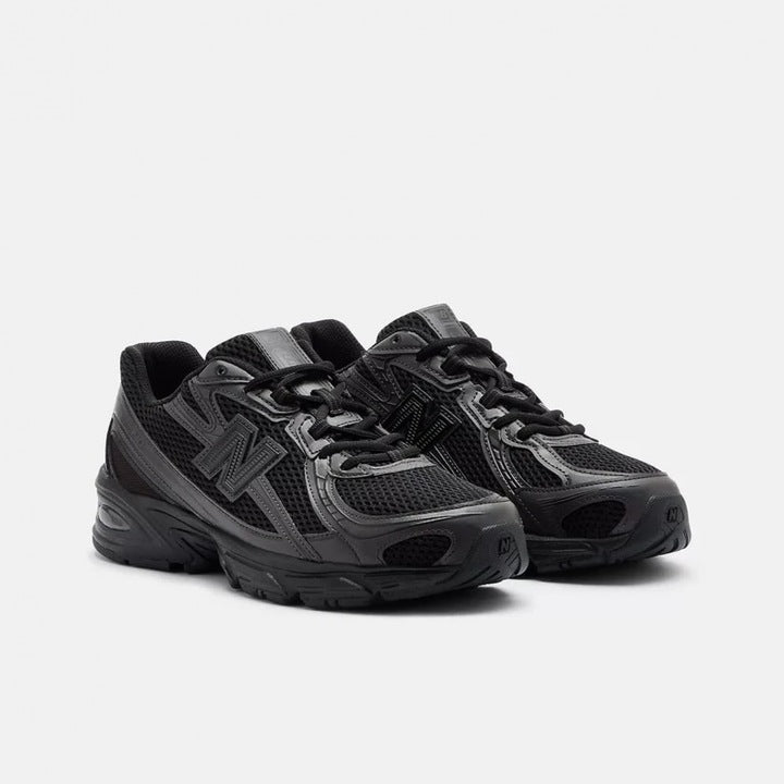 New Balance 740 Triple Black