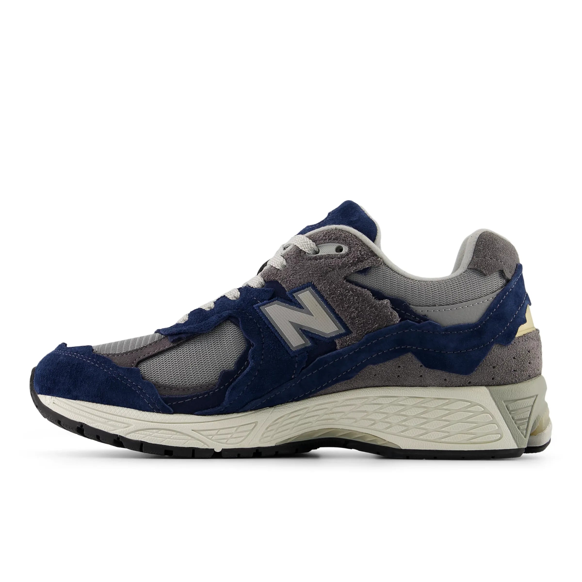 New Balance 2002R Protection Pack Navy Raincloud