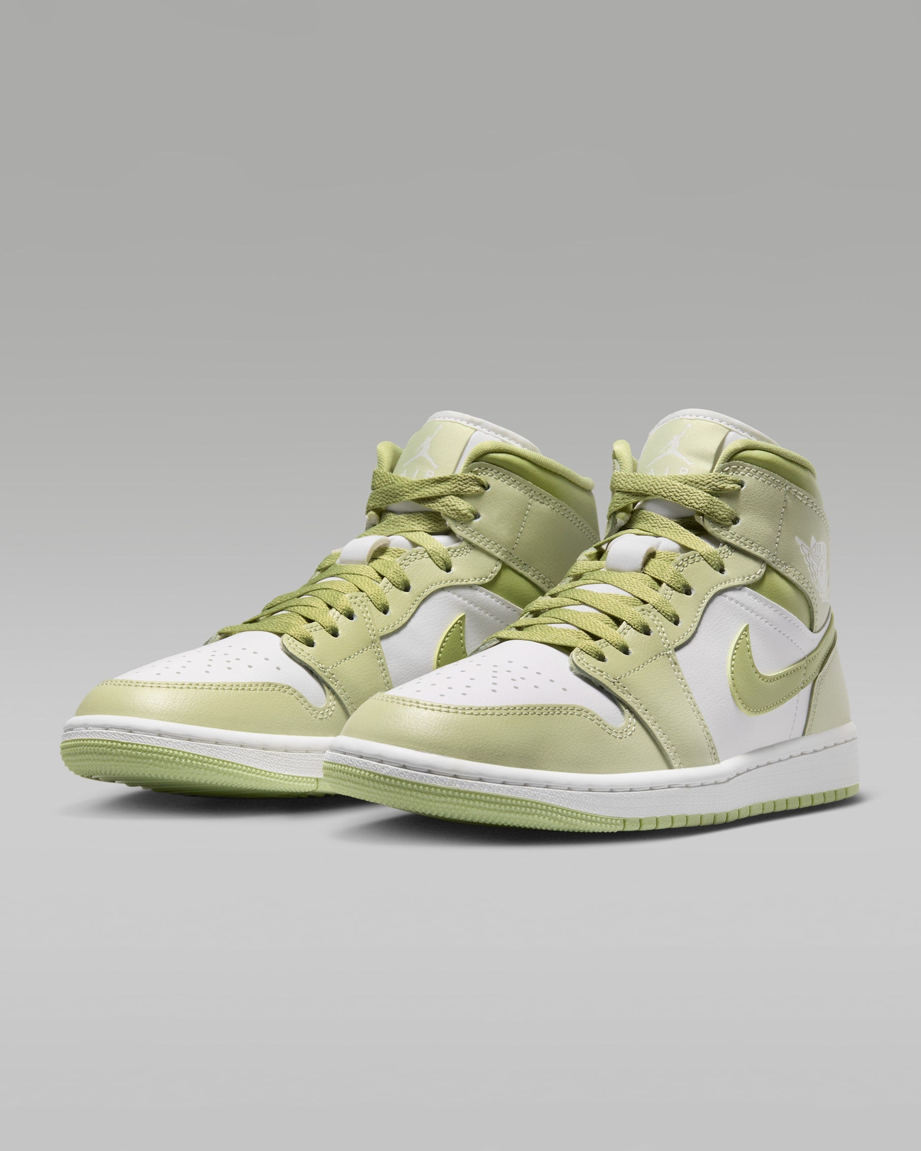 Jordan 1 Mid Olive Aura Lawn (Women's)