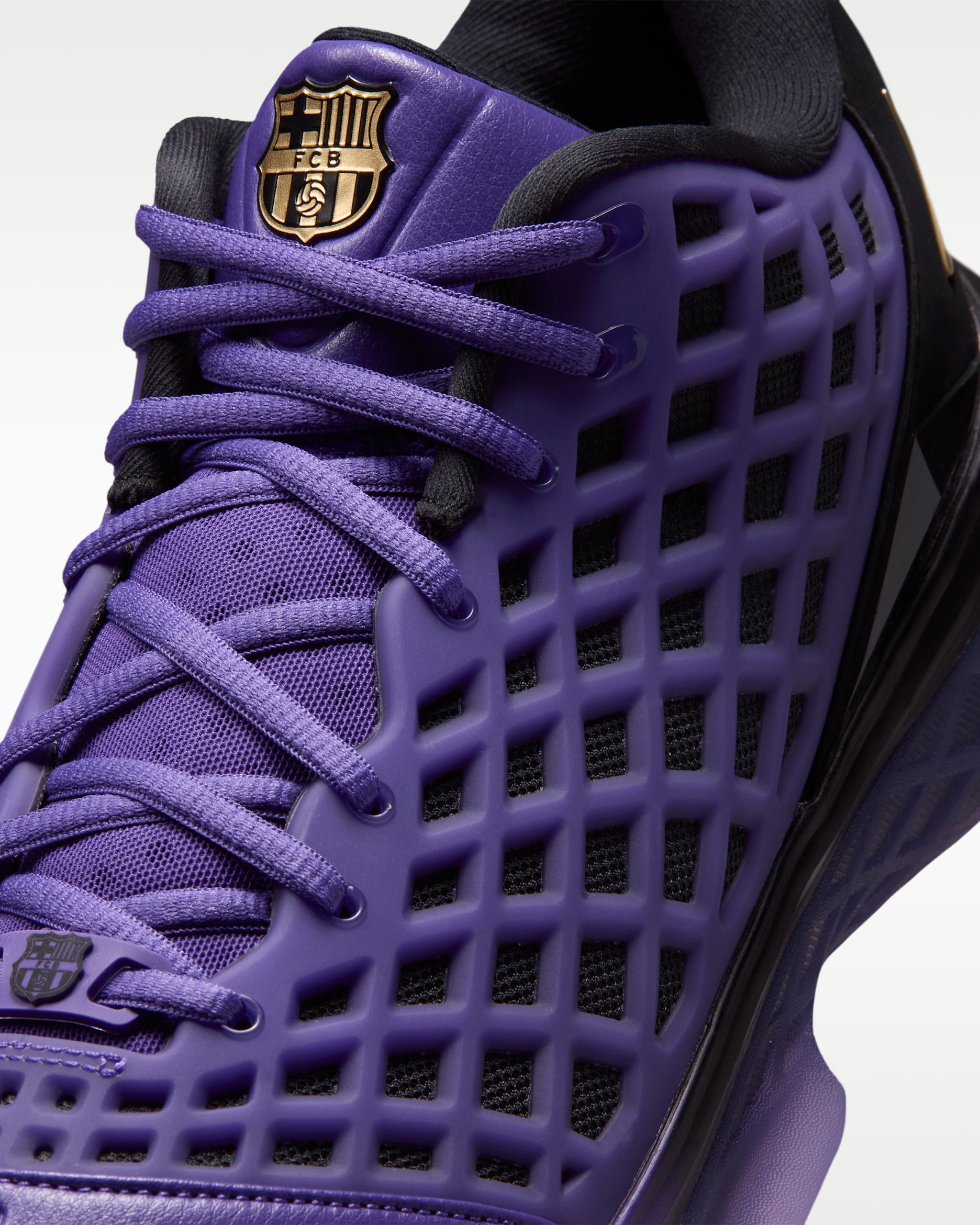 Nike Kobe 3 Low Protro FC Barcelona Black/Metallic Gold/Electro Purple