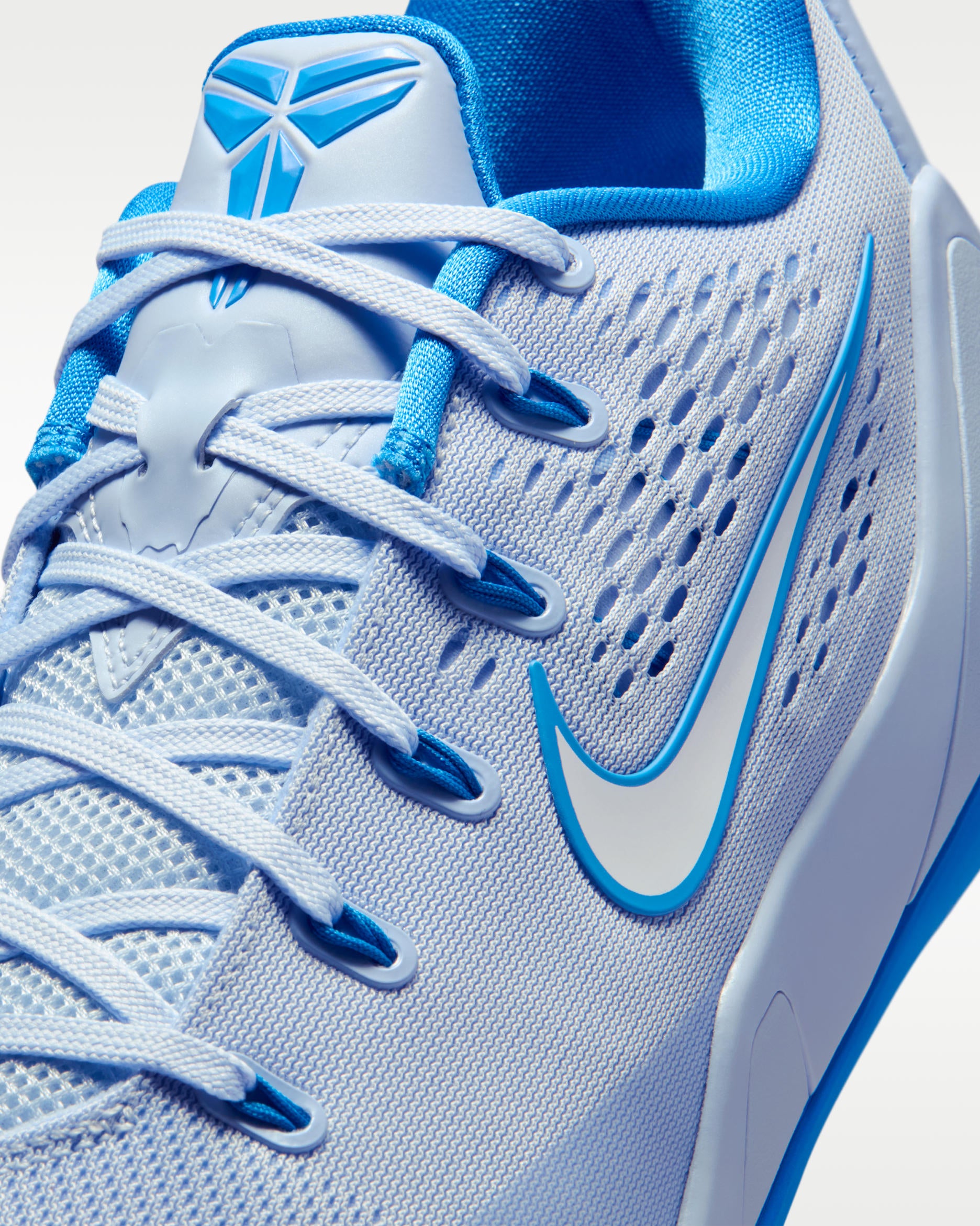 Nike Kobe 9 EM Low Protro TB Hydrogen Blue