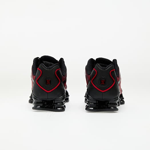 Nike Shox TL
Black/ Black-University Red