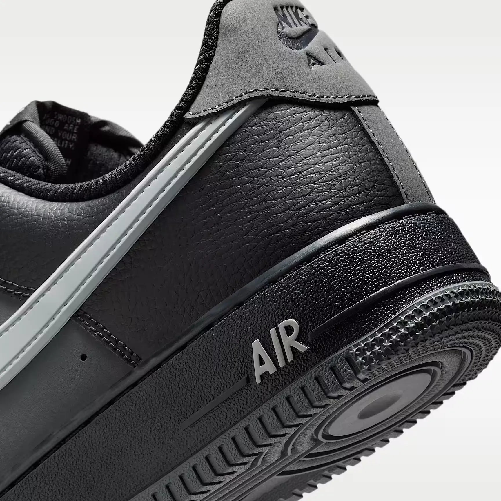 Nike Air Force 1 Low '07 LV8 Black Light Smoke Grey