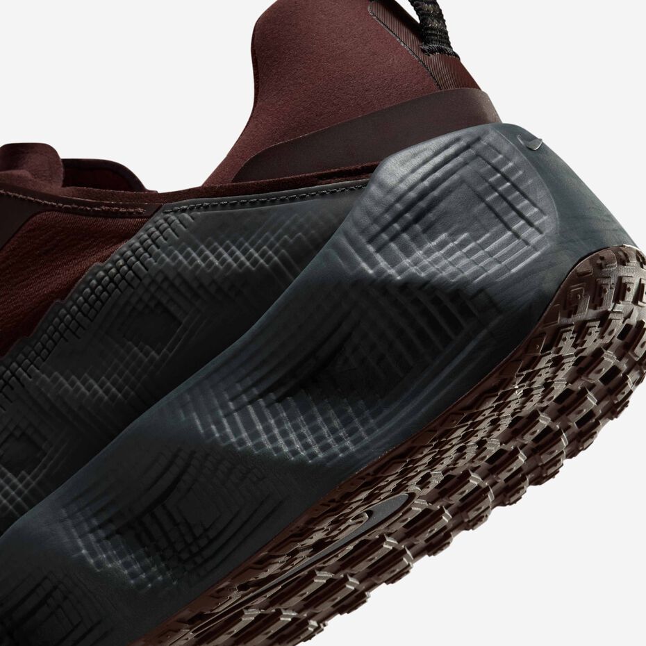 Nike Ava Rover Earth Black