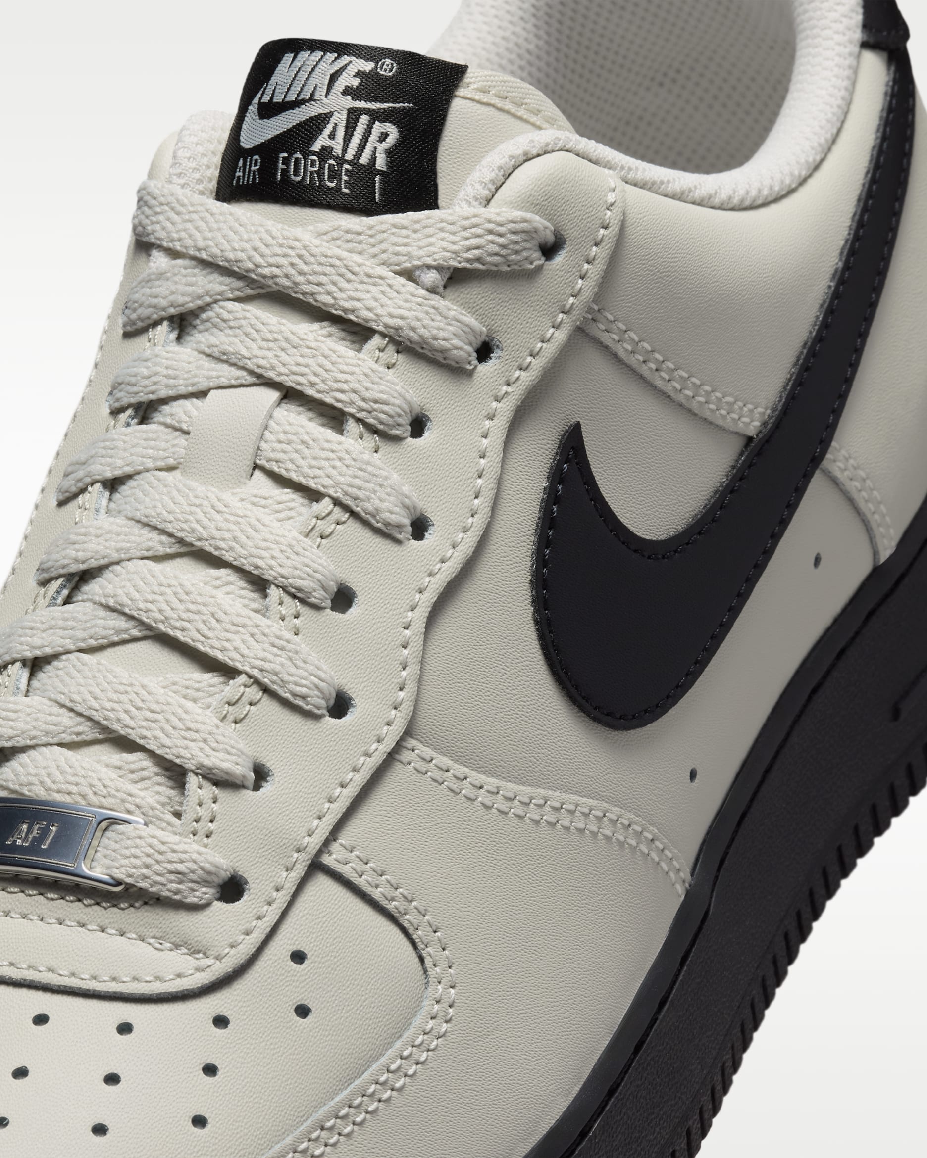 Nike Air Force 1 '07 Light Bone Black