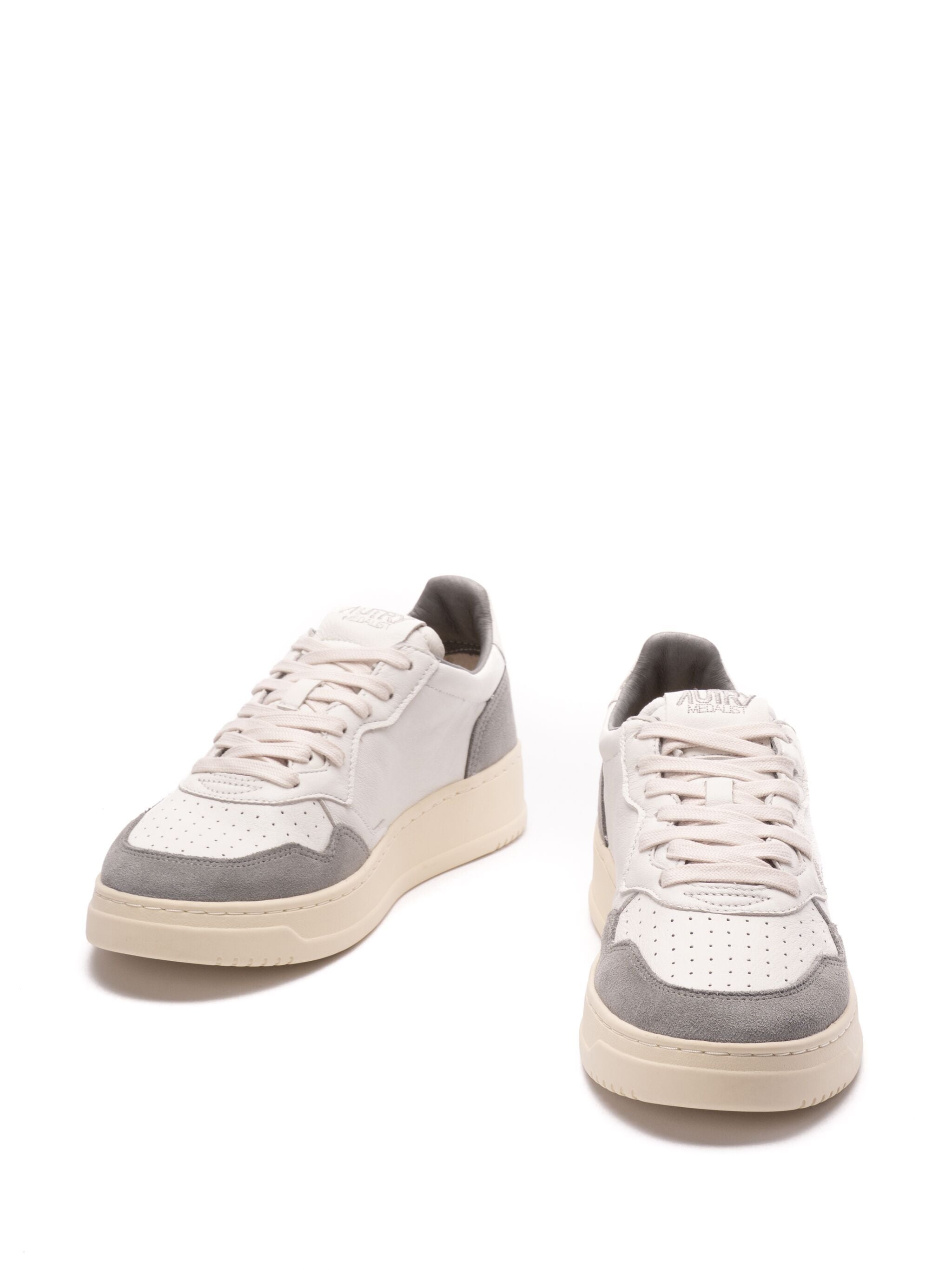 Autry Medalist Leather Low White Vapor