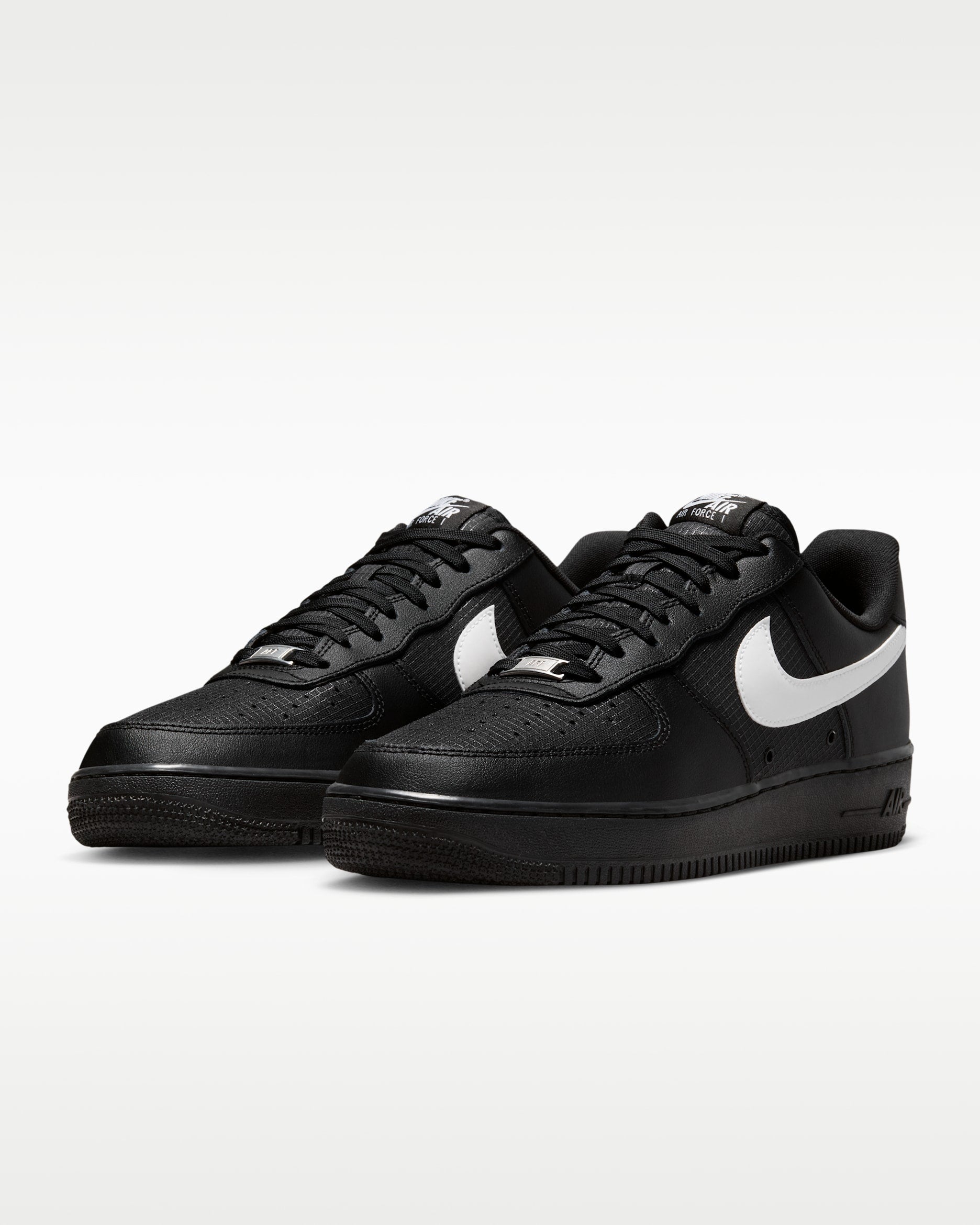 Nike Air Force 1 Low Black / White