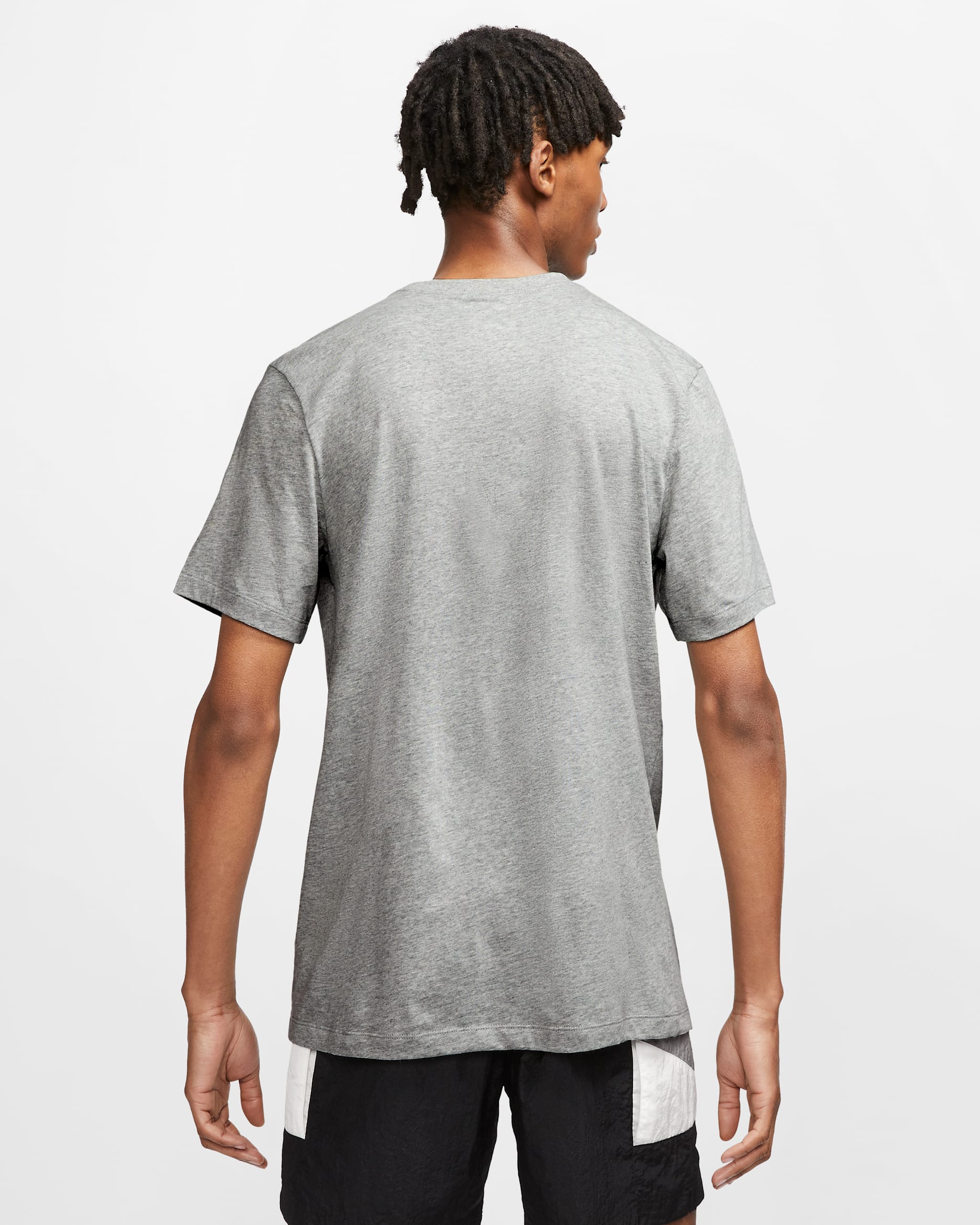 Nike T-Shirt Sportswear Club Grey