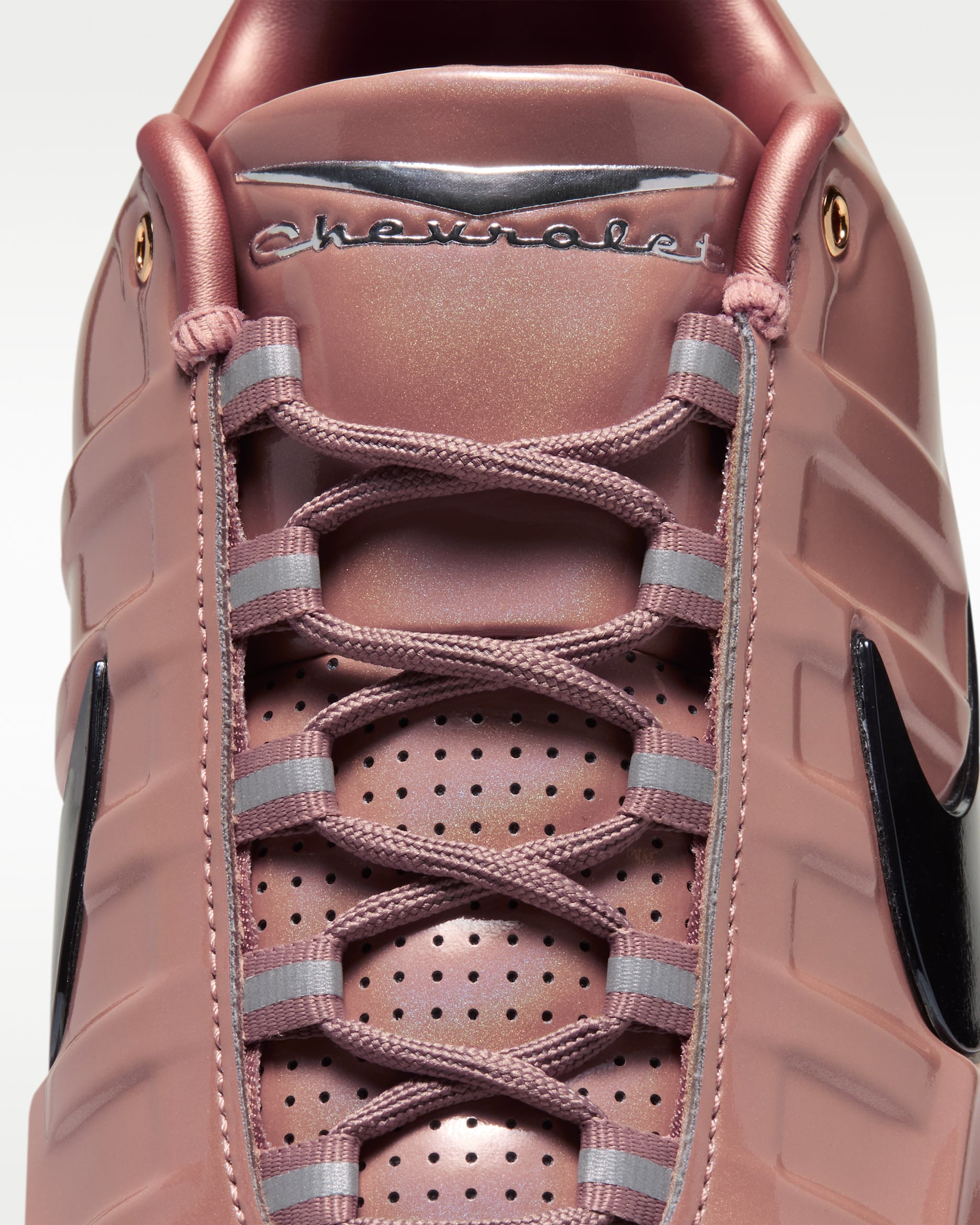 Nike Book 2 Chevrolet Pretty Penny Sanddrift/Black/Sail/Metallic Silver