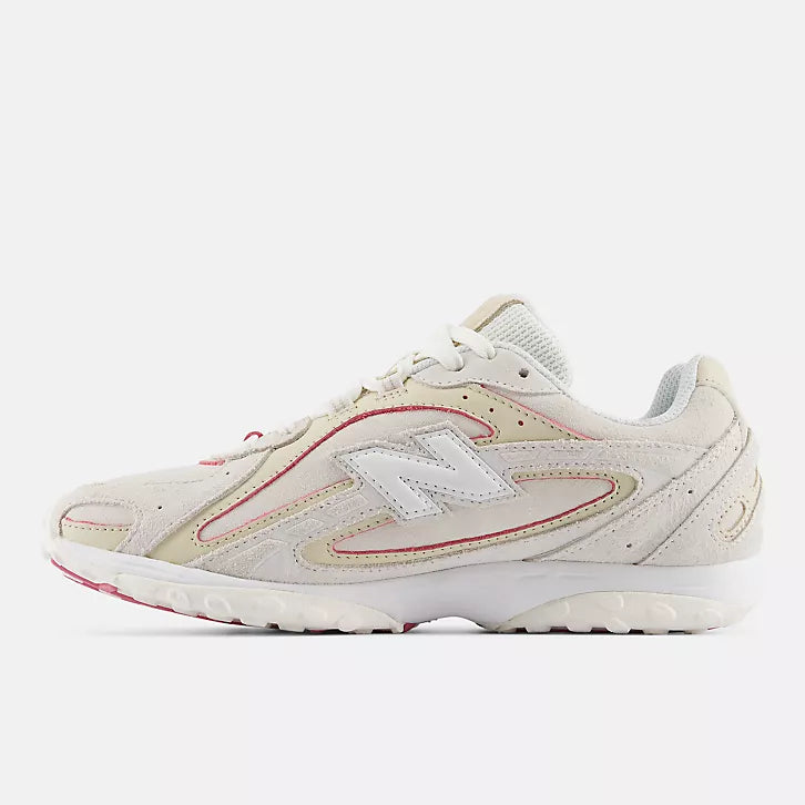 New Balance 204L Sea Salt Bone Pink Eraser
