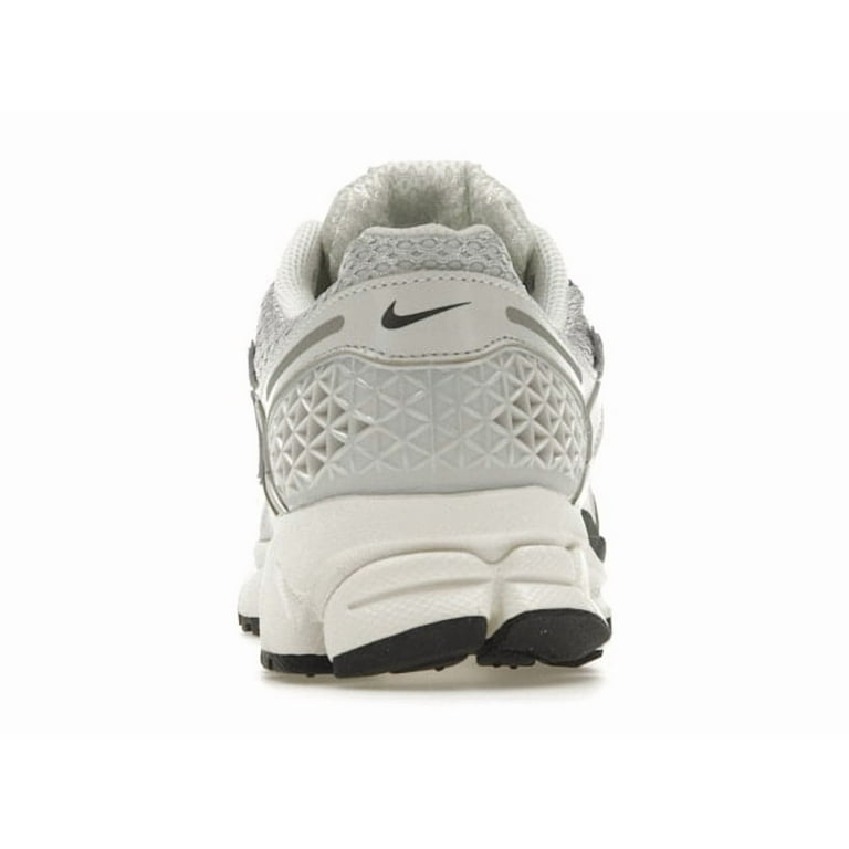 Nike Zoom Vomero 5 Photon Dust Metallic Silver (Women's)