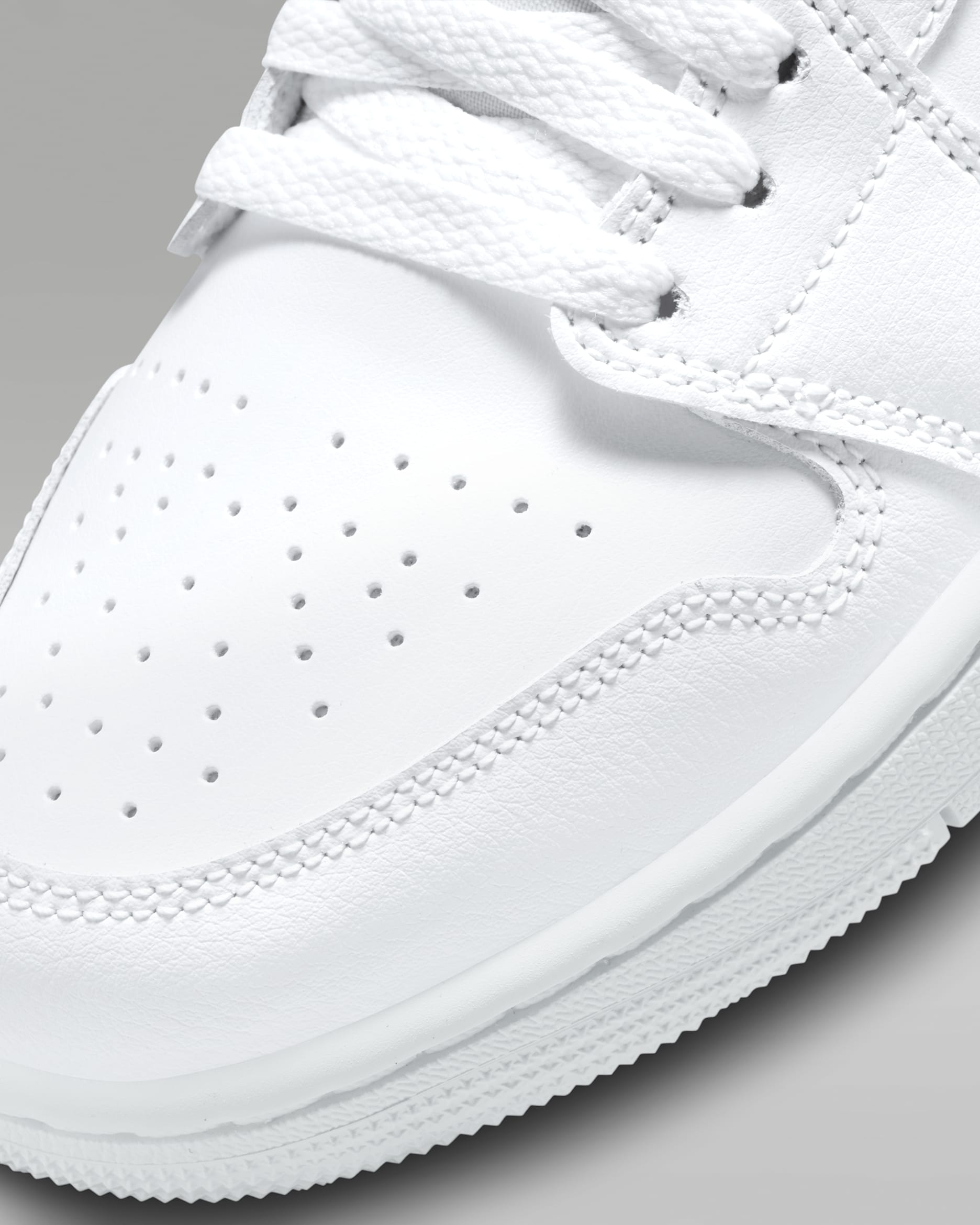 Jordan 1 Low Triple White (2022) (Women's)