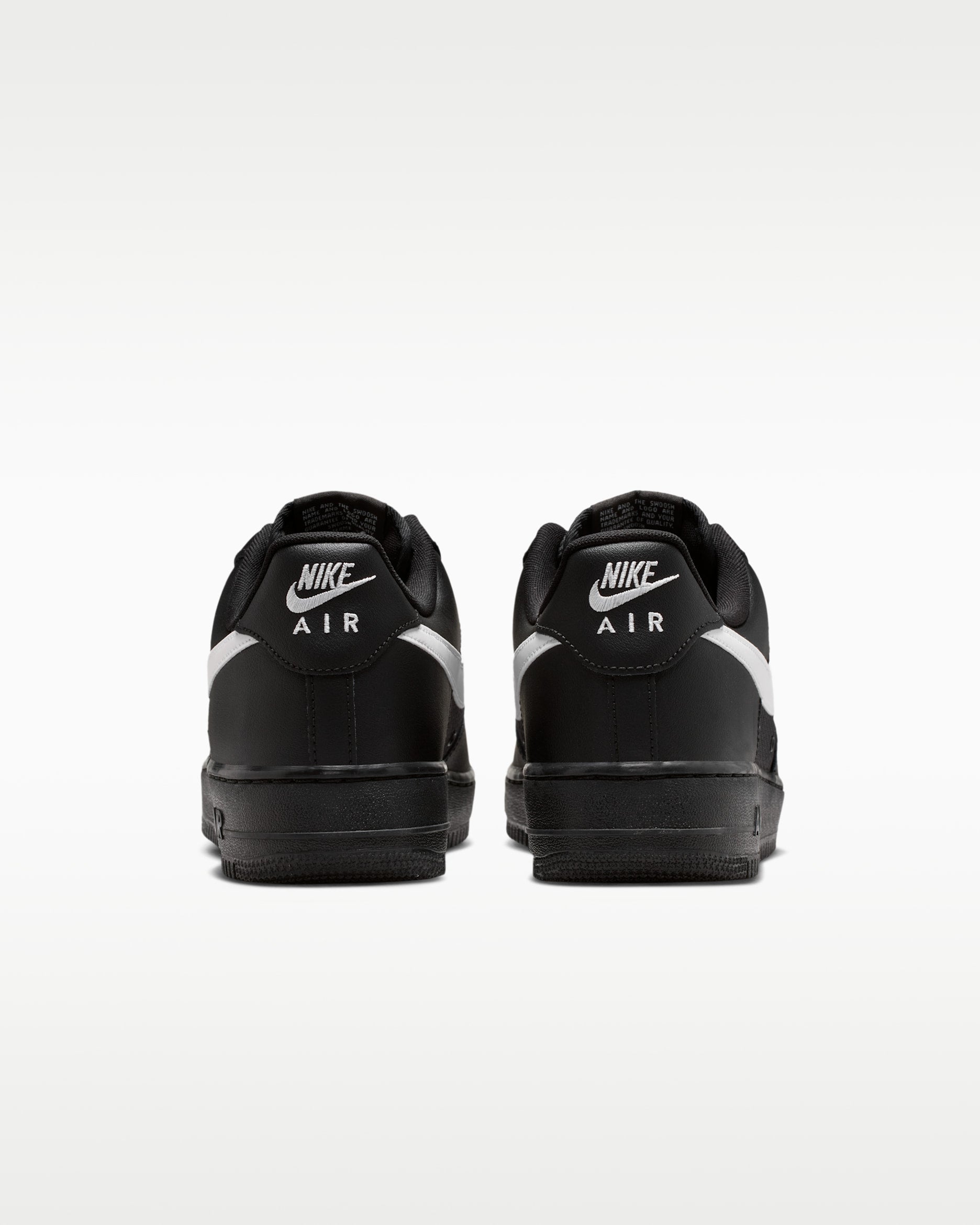 Nike Air Force 1 Low Black / White