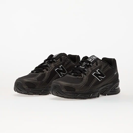 New Balance 740 Black Silver Metallic GS