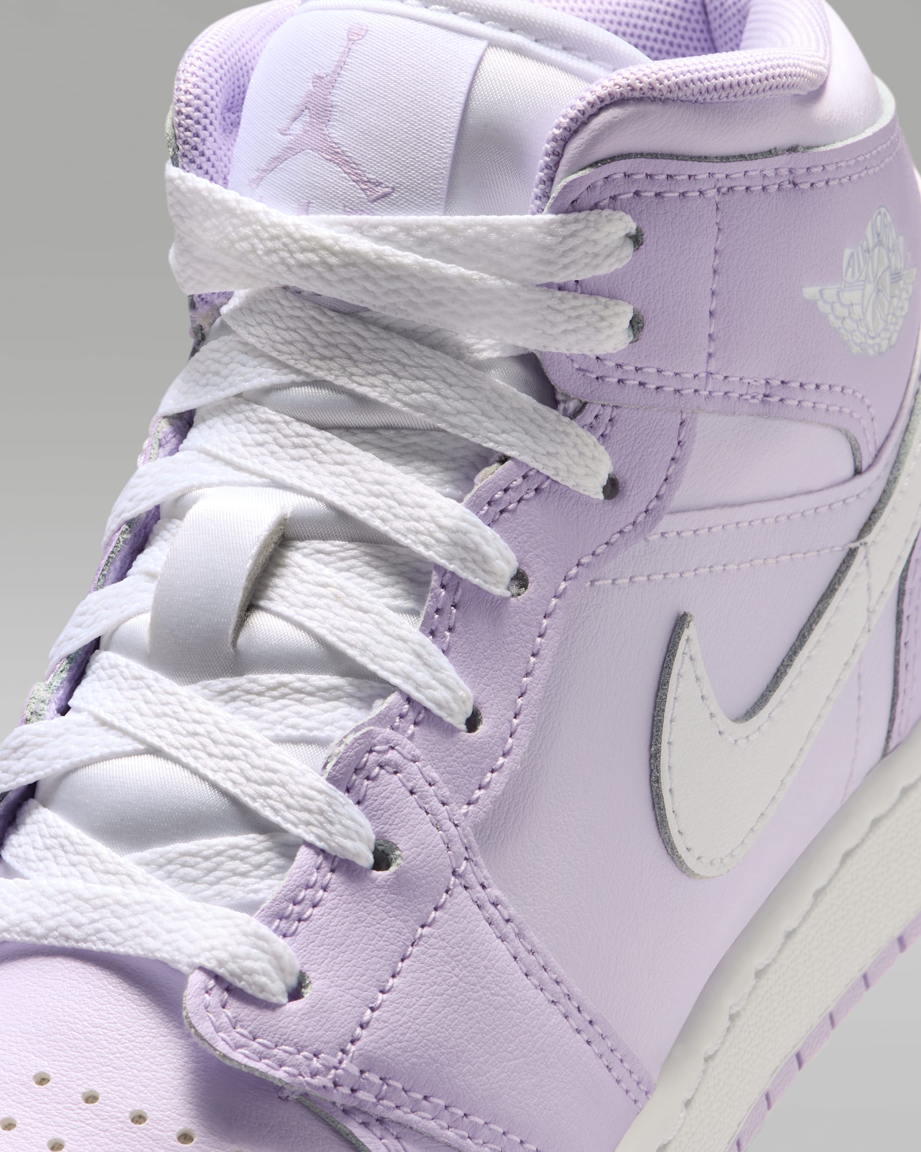 Jordan 1 Mid Violet Mist Barely Grape (GS)