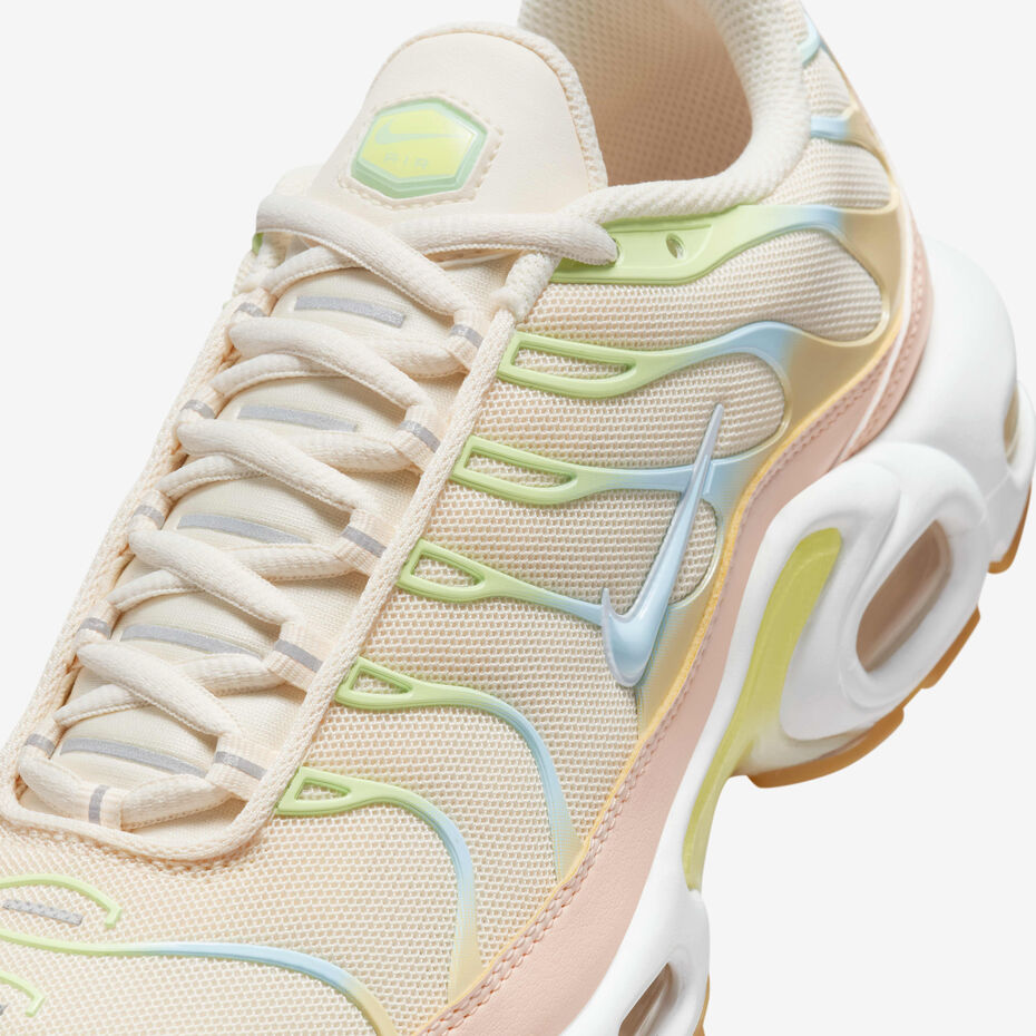 Nike Air Max Plus
Women's Shoes