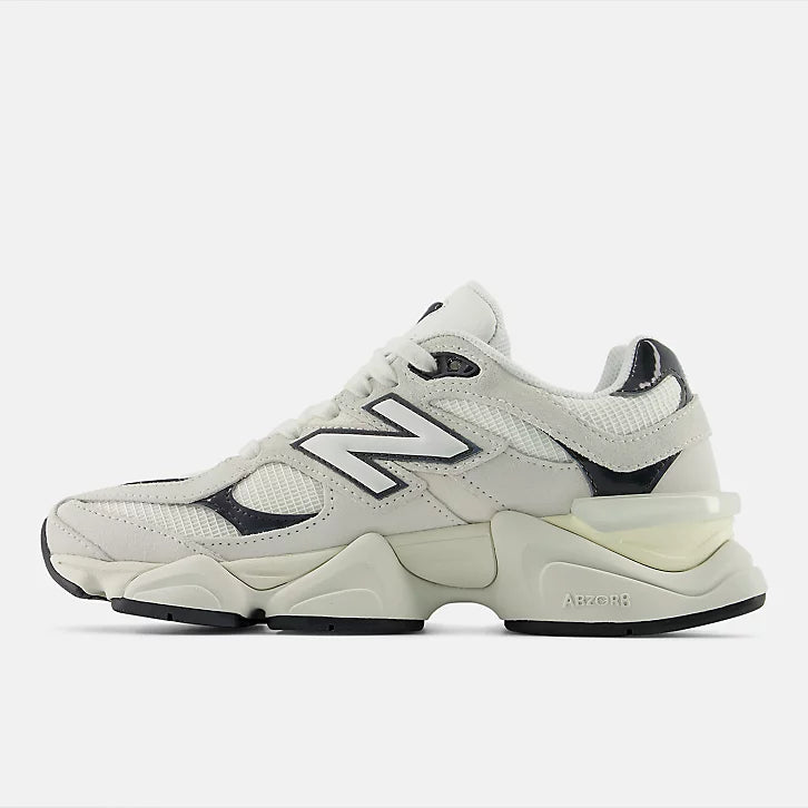 New Balance 9060 Driftwood Sea Salt
