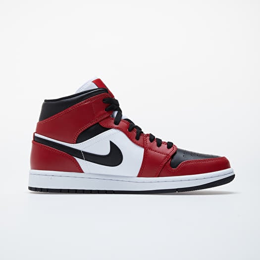 Jordan 1 Mid Chicago Toe