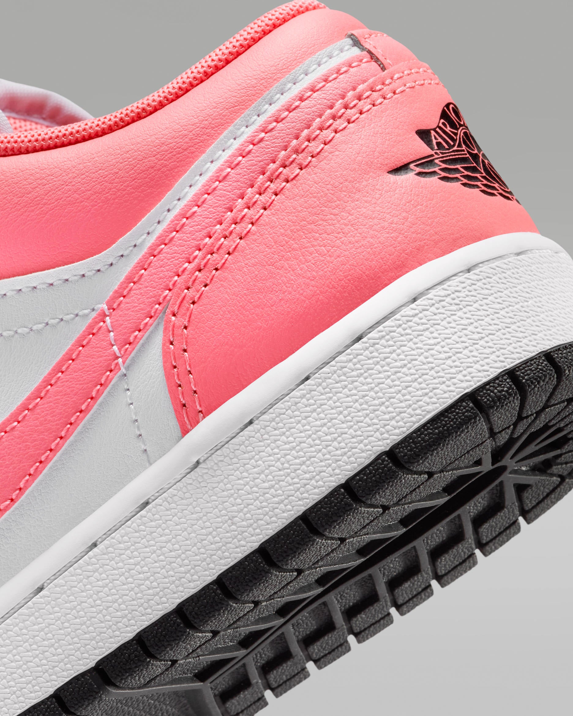 Jordan 1 Low Black Pink Gaze (GS)