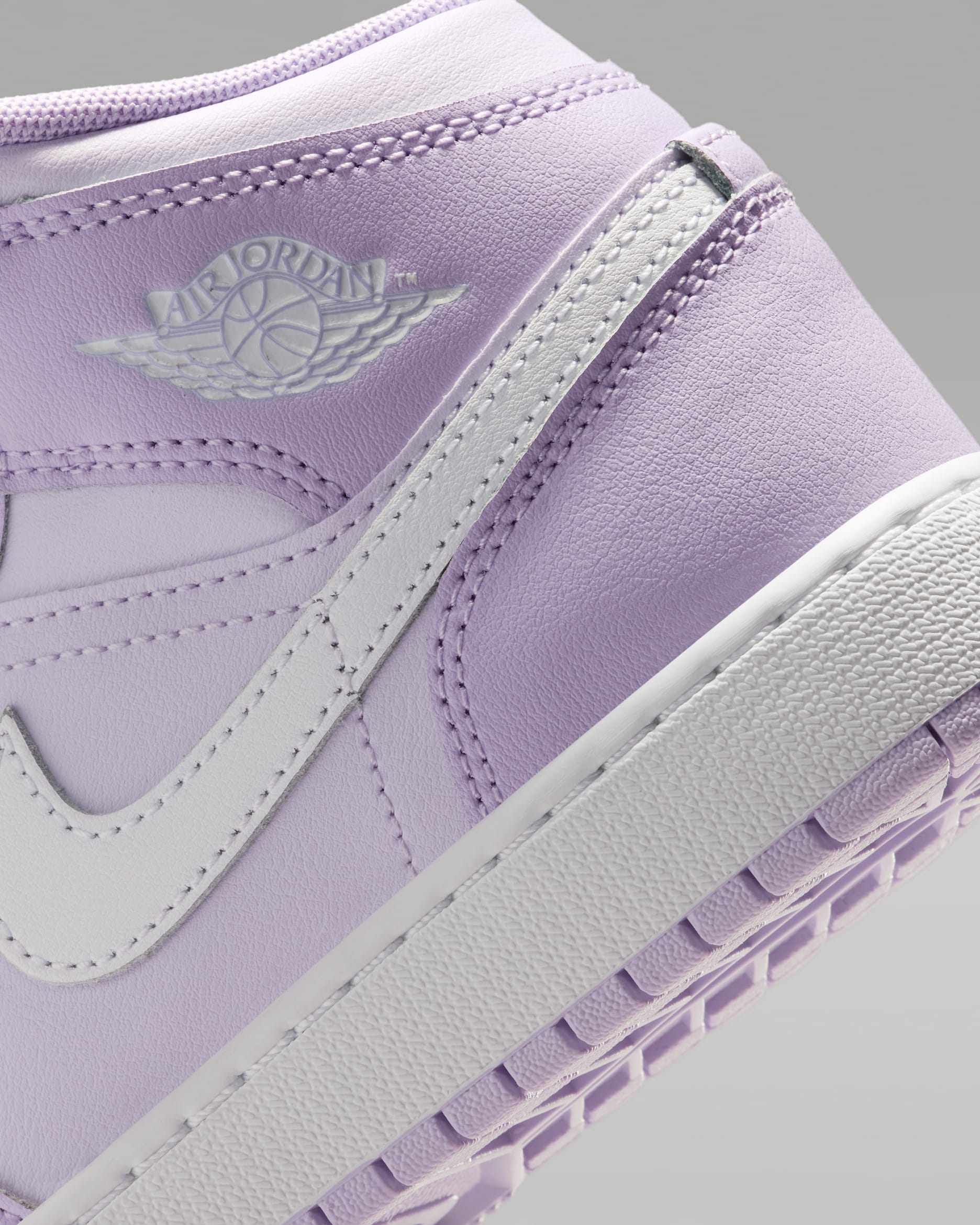 Jordan 1 Mid Violet Mist Barely Grape (GS)