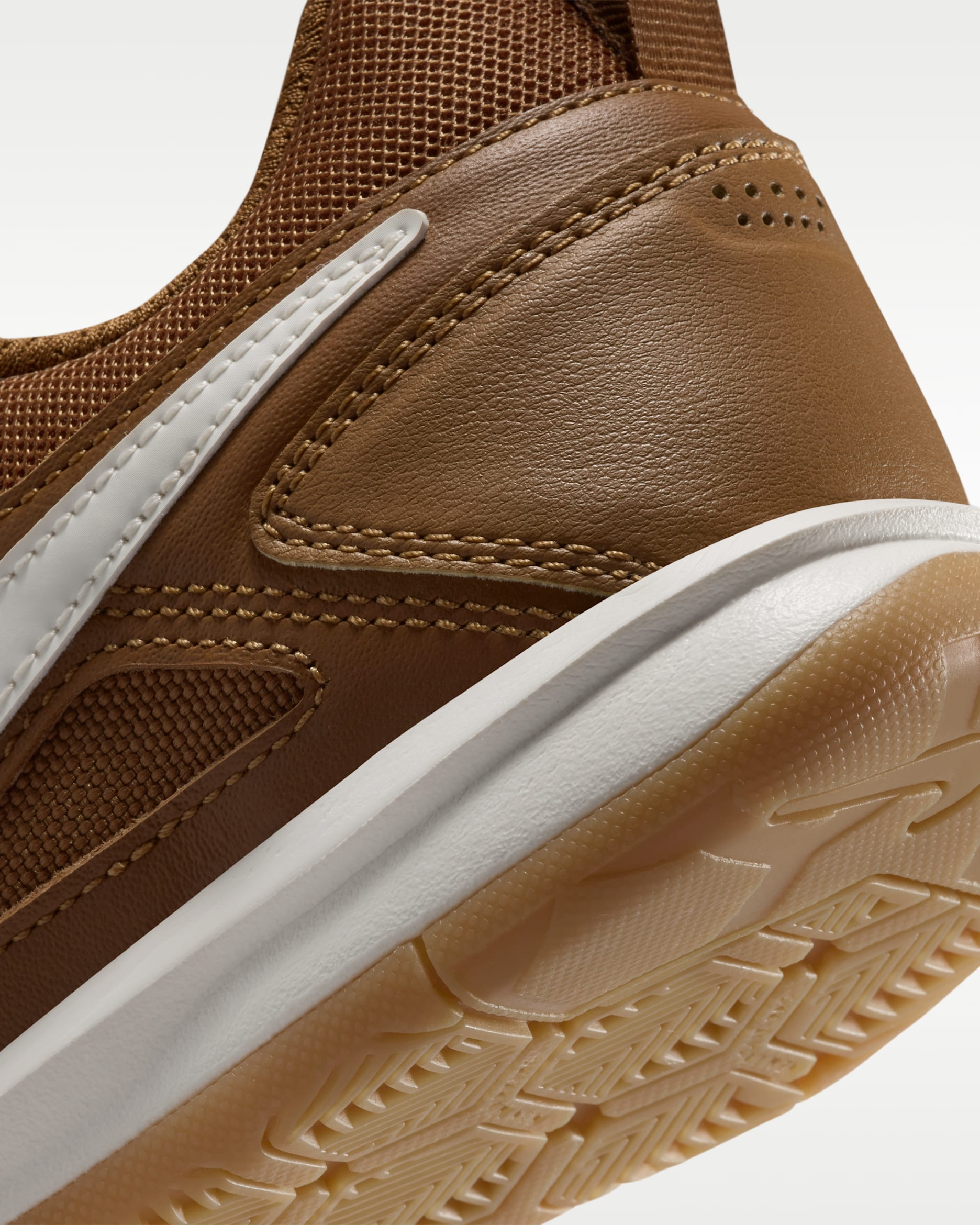 Nike Gato Light Brirish Tan Archaeo Brown