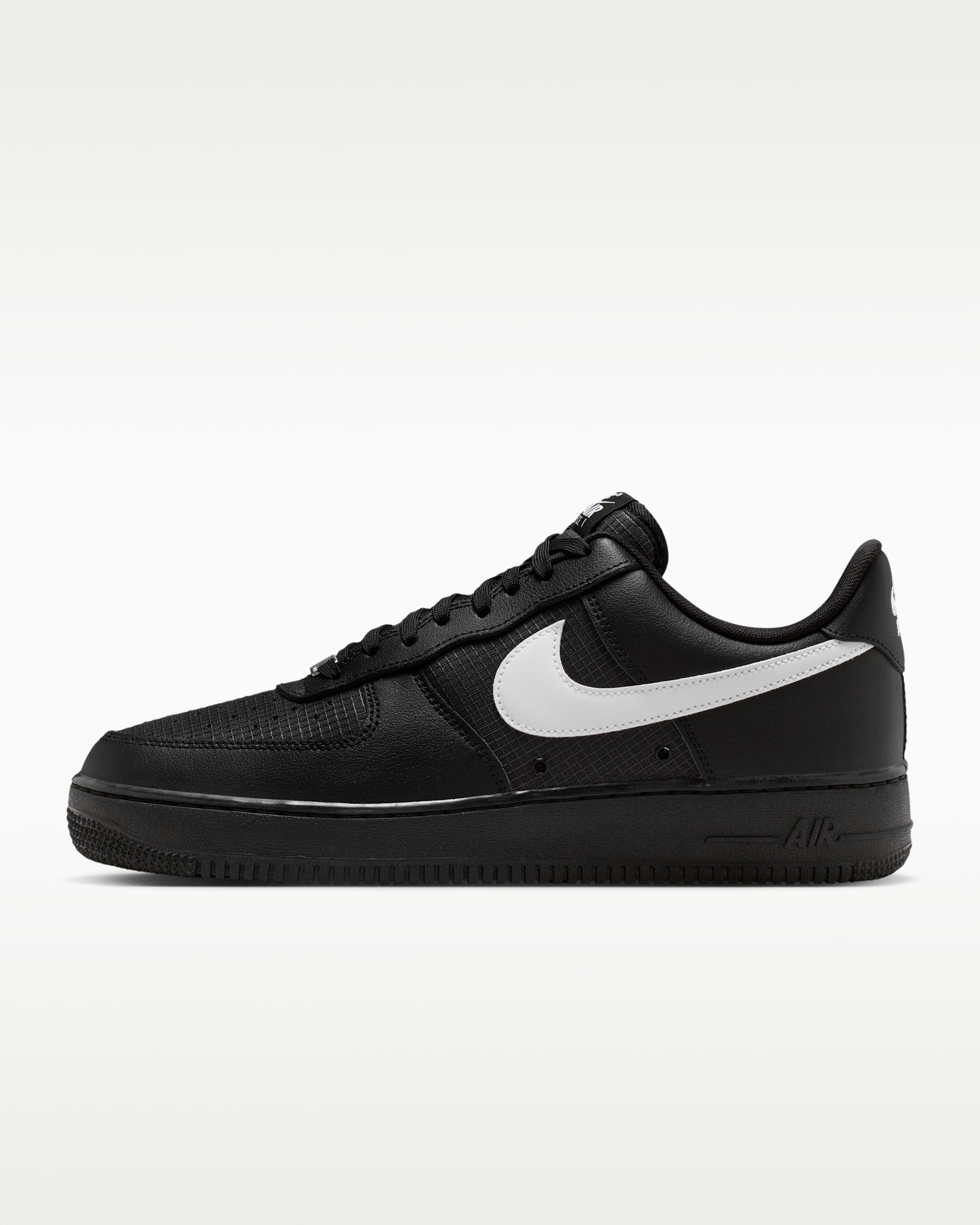 Nike Air Force 1 Low Black / White