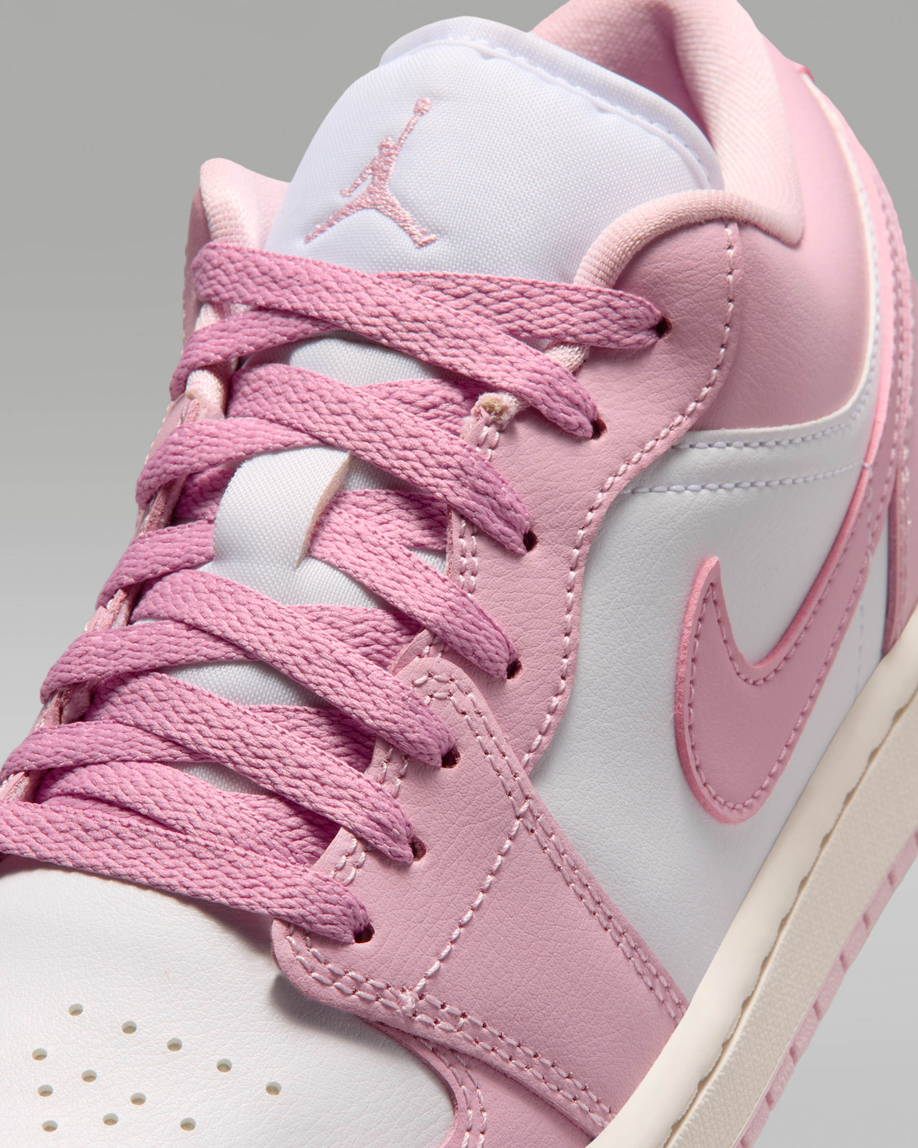 Jordan 1 Low Medium Soft Pink White (GS)