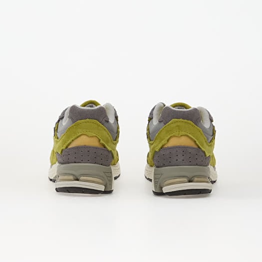 New Balance 2002R Protection Pack Sea Moss Raincloud
