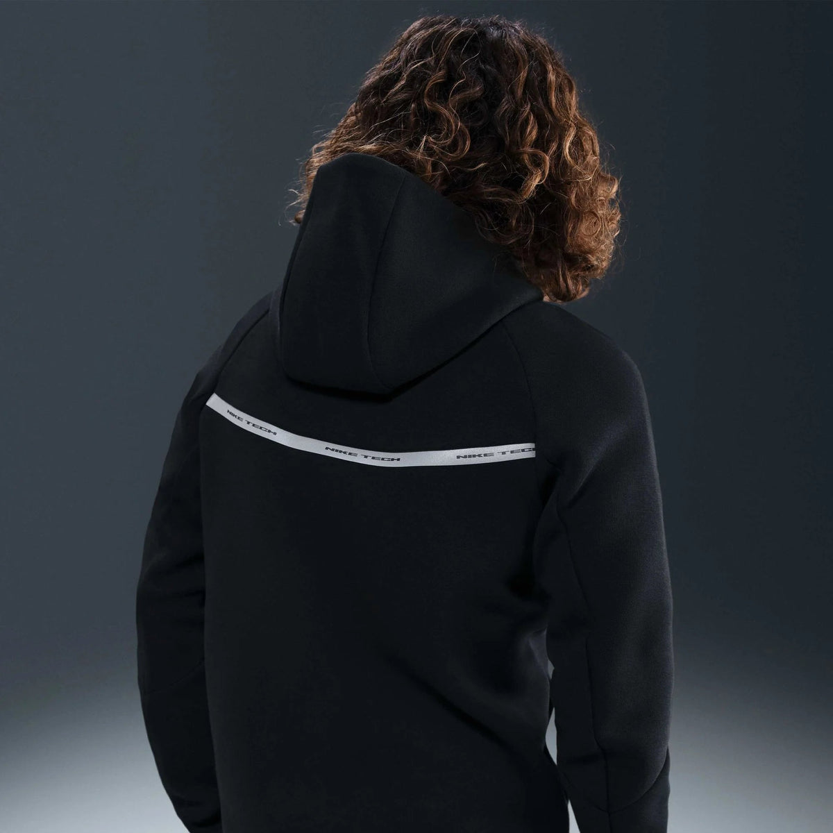 NIKE Tech Fleece Full-Zip Windrunner Black White Reflective